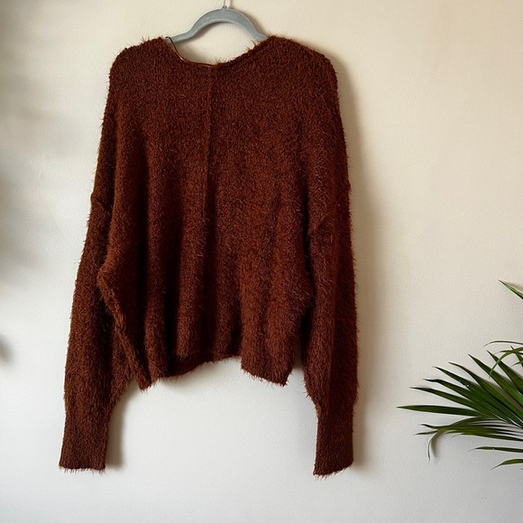 Free People Icing fuzzy oversized sweater pullover L - Picture 6 of 9